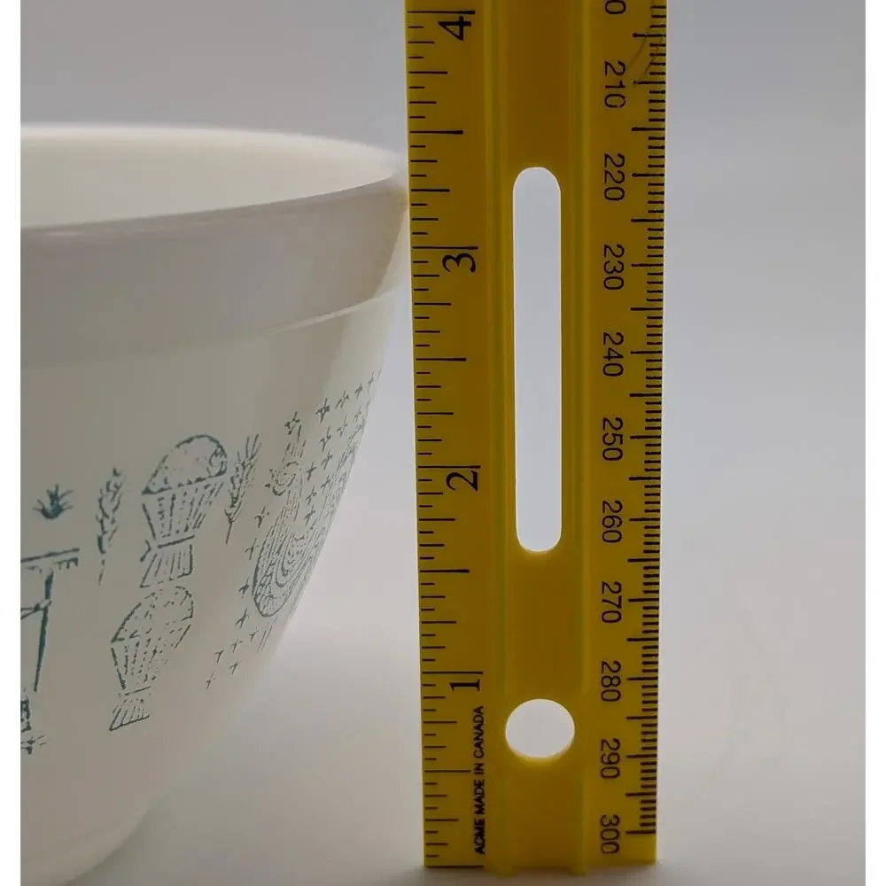 VTG Pyrex Amish Butterprint #401 Turquoise Milk Glass Mixing Bowl 1 1/2 pt